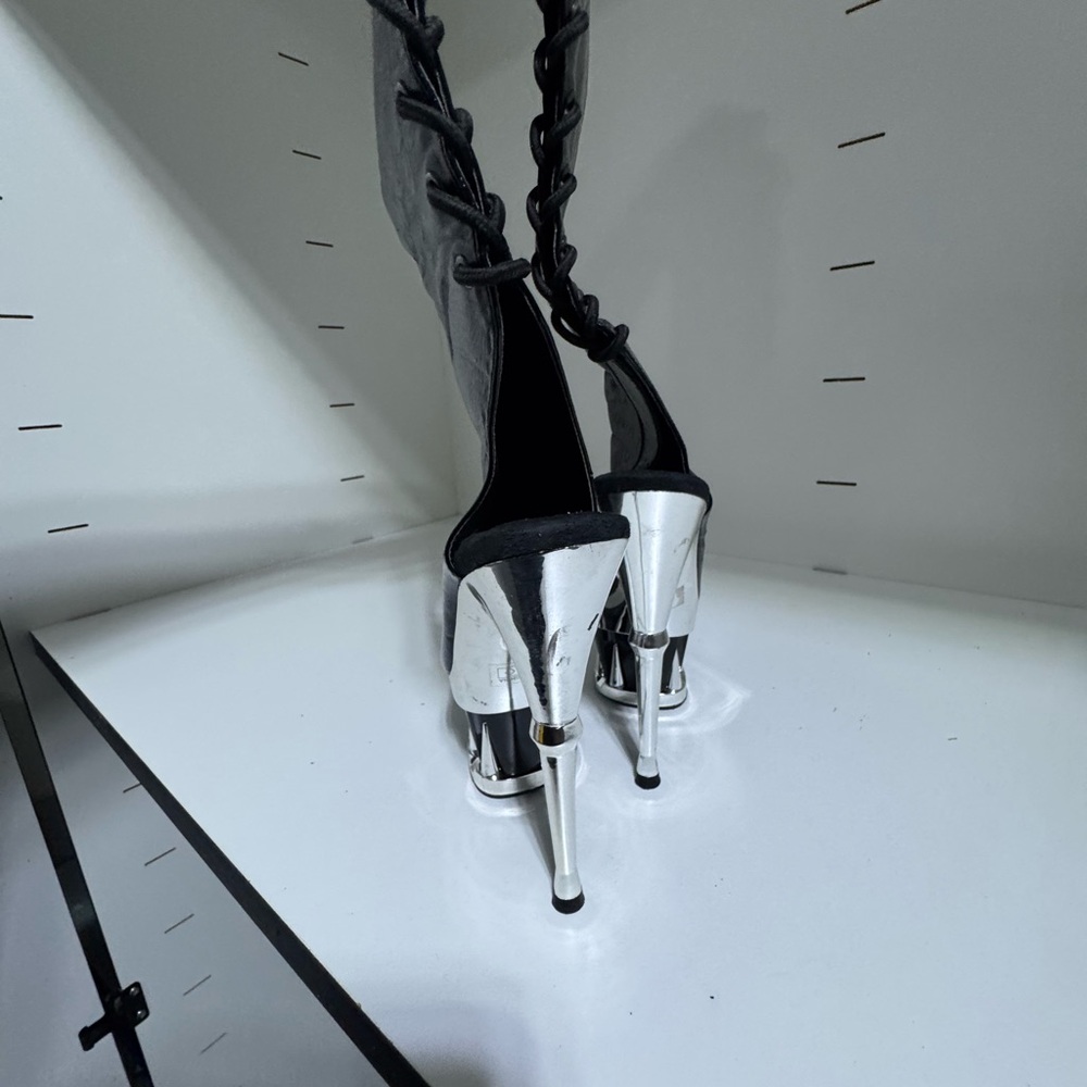 Stripper boot - Picture 4 of 5